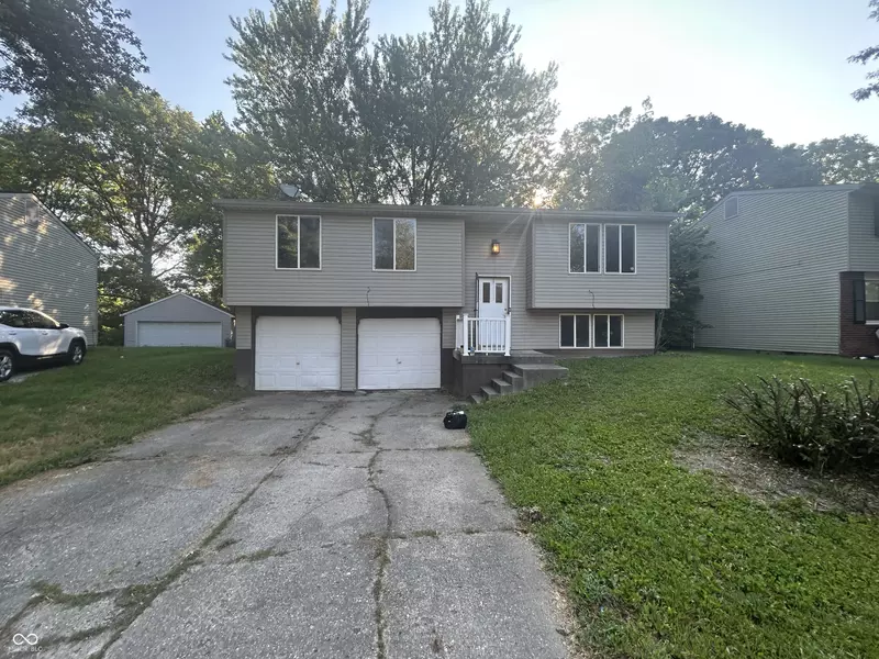 2815 Rouark CIR, Indianapolis, IN 46229