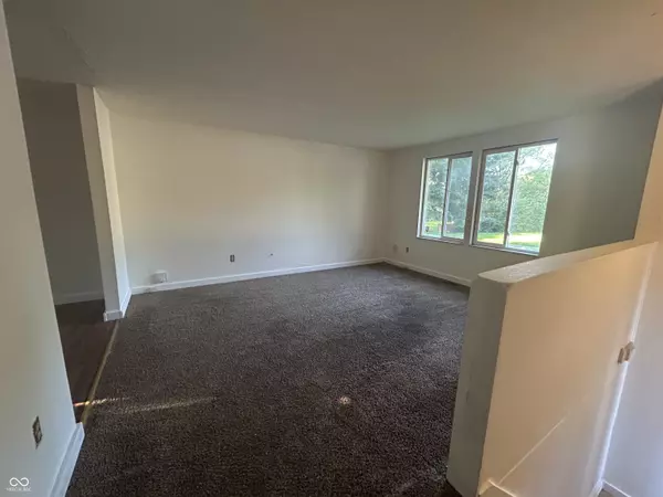 Indianapolis, IN 46229,2815 Rouark CIR
