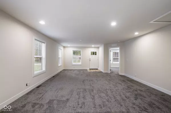 Cloverdale, IN 46120,193 Lazy River CT