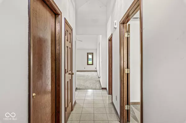 Greenwood, IN 46143,735 Cottage LN