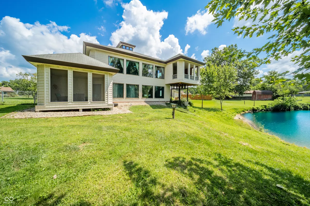 Greenfield, IN 46140,2303 Wayne DR