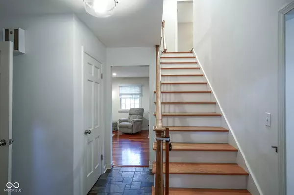 Carmel, IN 46032,817 Alwyne RD