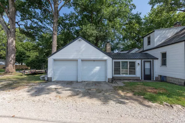 Seymour, IN 47274,713 N Elm ST