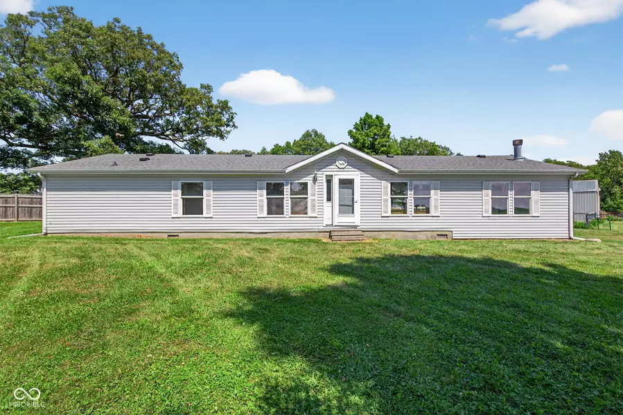 2557 S 900 W, Tipton, IN 46072