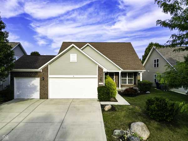 15232 Smarty Jones DR, Noblesville, IN 46060