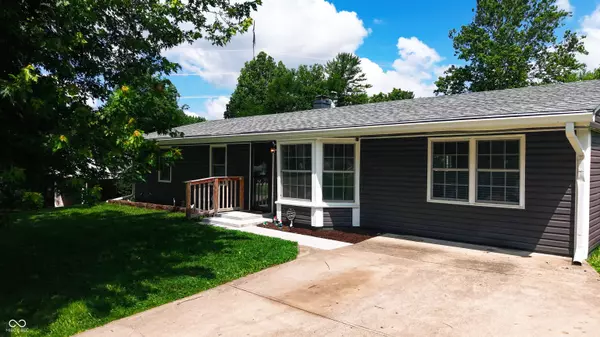 988 Rolling Hill RD, Greenwood, IN 46142