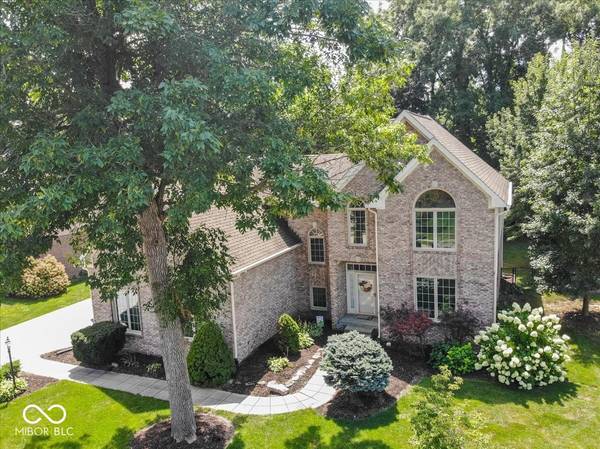 9990 Sugarleaf PL, Fishers, IN 46038