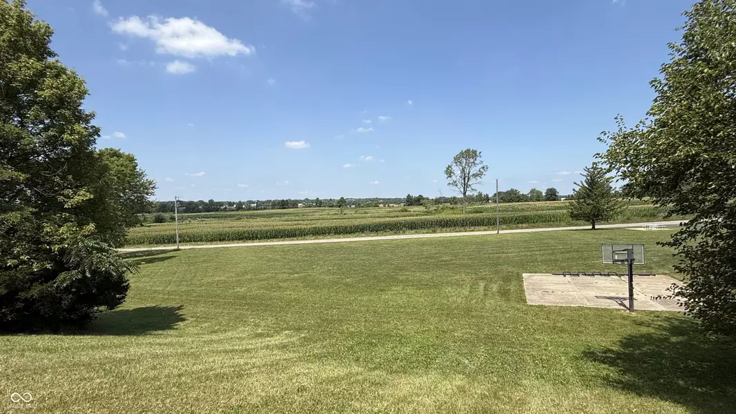 10395 E Taylor RD, Zionsville, IN 46077