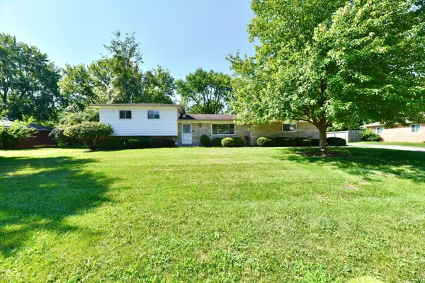 1637 Sanwela DR, Indianapolis, IN 46260