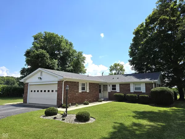1598 S Thompson RD, Shelbyville, IN 46176