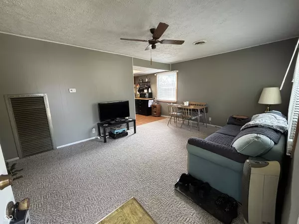 Greenfield, IN 46140,305 Allen LN