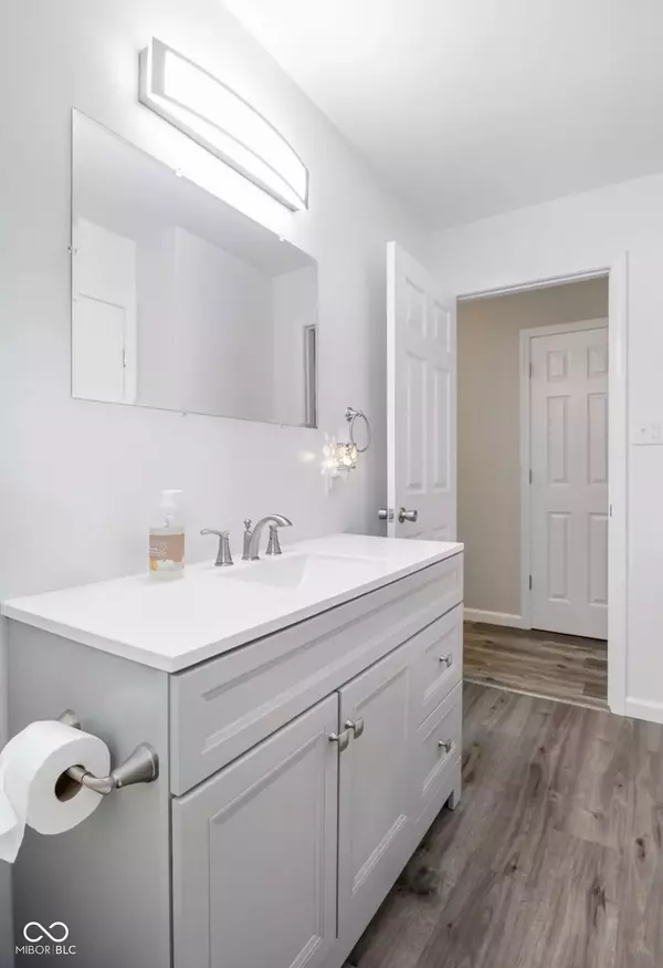 Indianapolis, IN 46224,206 Cossell DR