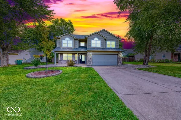 1121 Ebony LN, Franklin, IN 46131