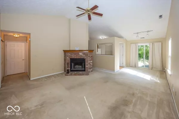 Indianapolis, IN 46254,6614 Sundown DR N