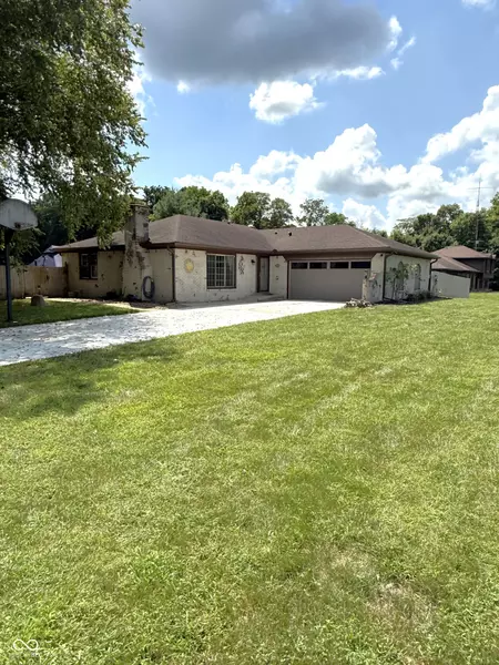 4303 Kings LN, Plainfield, IN 46168