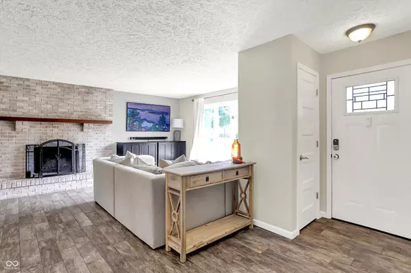 Indianapolis, IN 46217,128 Dahlia LN