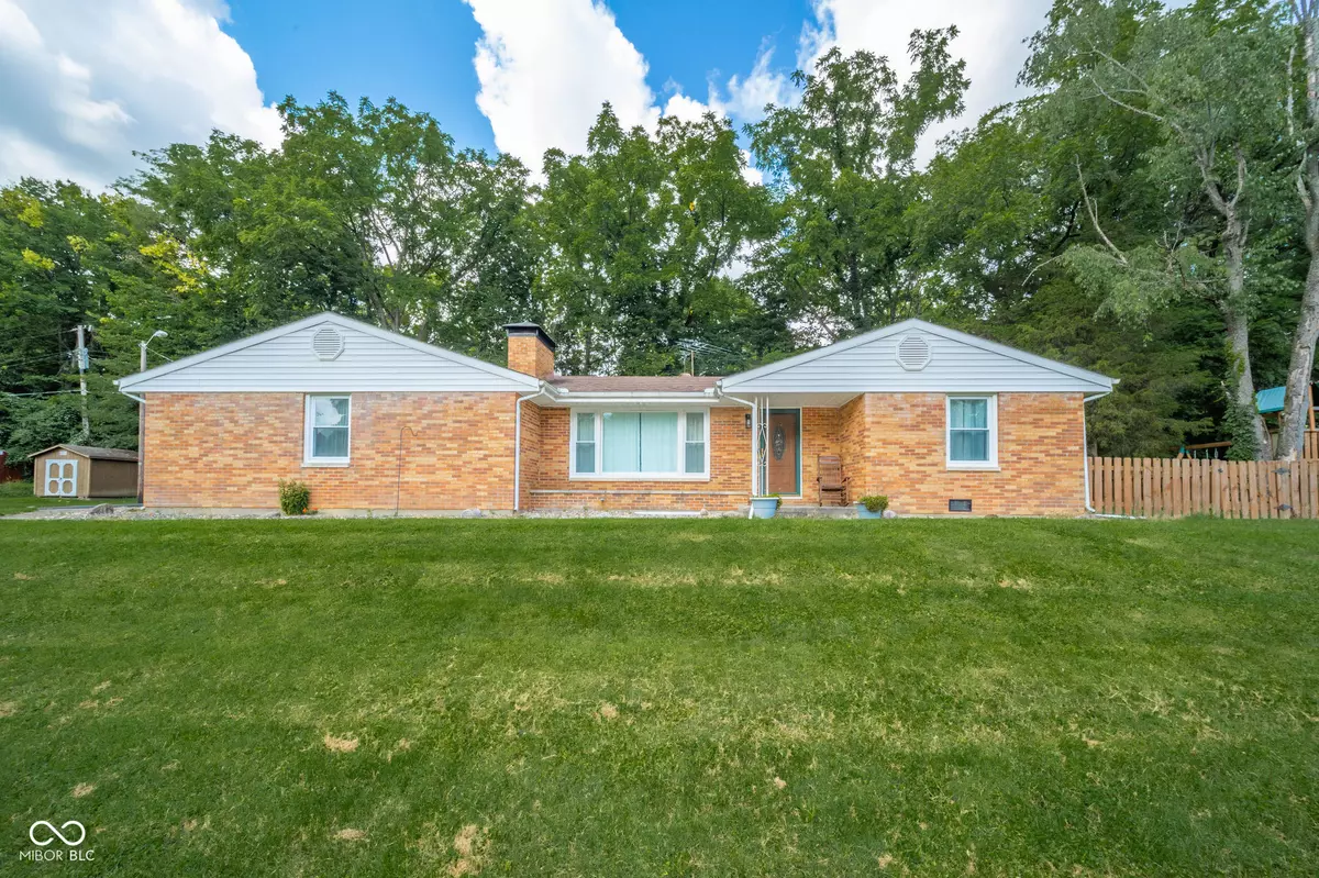 Anderson, IN 46017,4712 Mounds RD