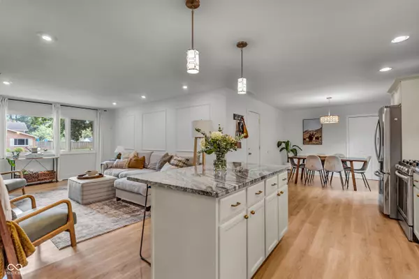 Indianapolis, IN 46260,7996 Dartmouth CT