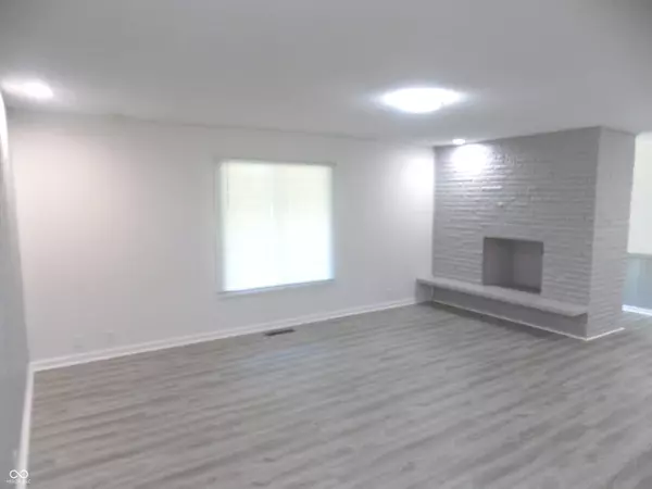 Indianapolis, IN 46226,5309 Radnor RD