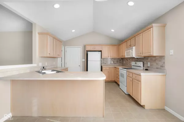 Columbus, IN 47201,5924 Woodland Parks CT