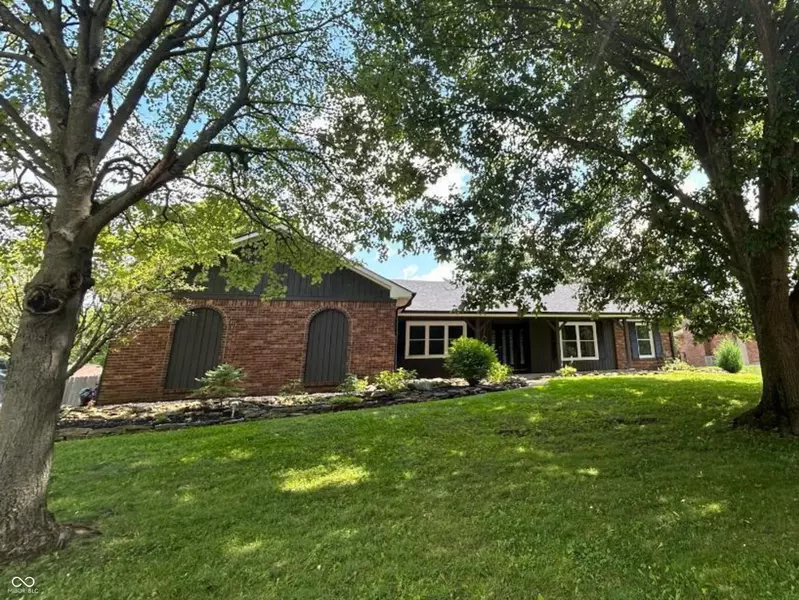 783 Colonial WAY, Greenwood, IN 46142