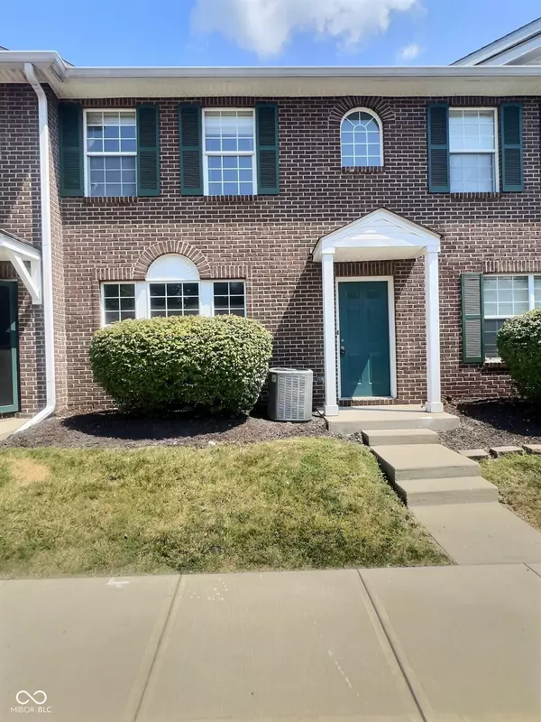 6465 Potomac Square LN #2, Indianapolis, IN 46268
