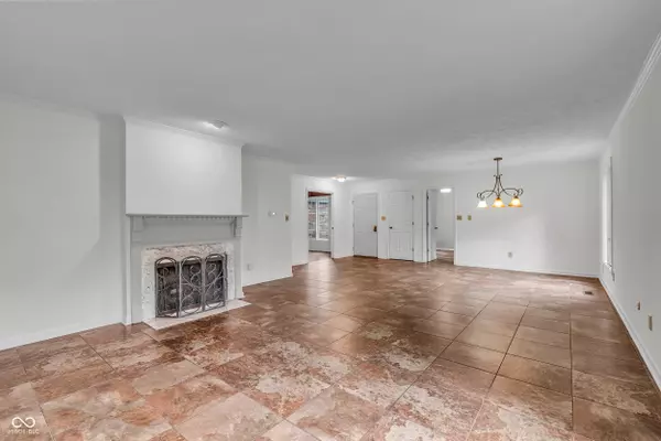 Indianapolis, IN 46226,5228 Greenwillow RD