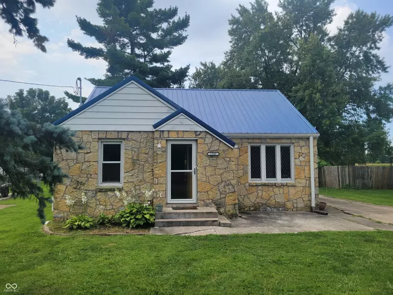 1343 Lindberg RD, Anderson, IN 46012