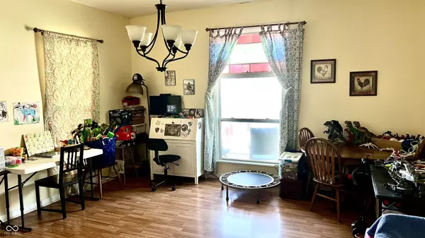 Greenfield, IN 46140,613 N Spring ST