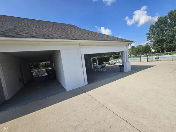 Brownsburg, IN 46112,338 Clear Branch DR