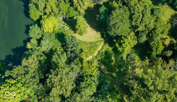 Zionsville, IN 46077,7655 Oak ST