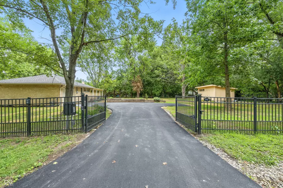 6301 Hazelwood AVE, Indianapolis, IN 46260