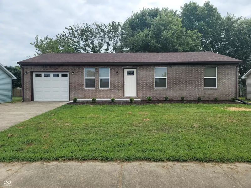 1305 Ash CT, Martinsville, IN 46151