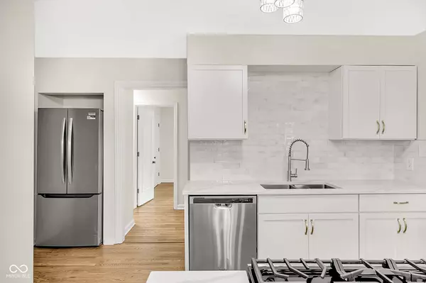 Indianapolis, IN 46205,1221 E 52nd ST