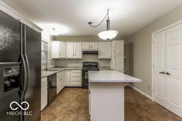 Indianapolis, IN 46221,7114 Cordova DR