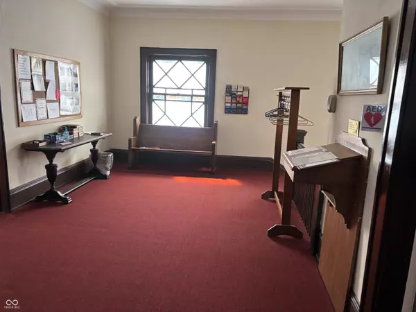 Terre Haute, IN 47802,2228 S 7th ST