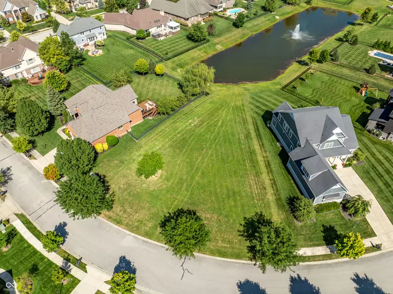 14334 Hearthwood DR, Fishers, IN 46040