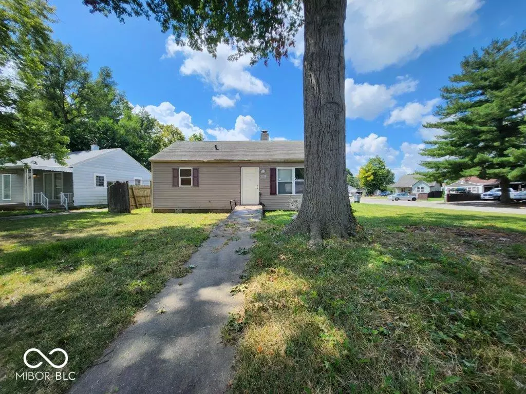 Indianapolis, IN 46222,2228 N Moreland AVE