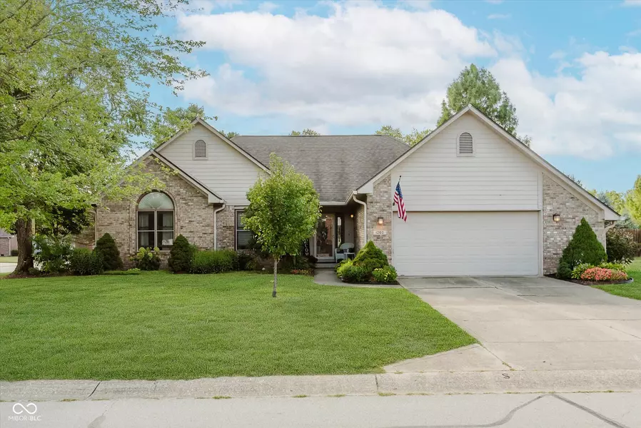 1260 Runningbrook DR, Avon, IN 46123