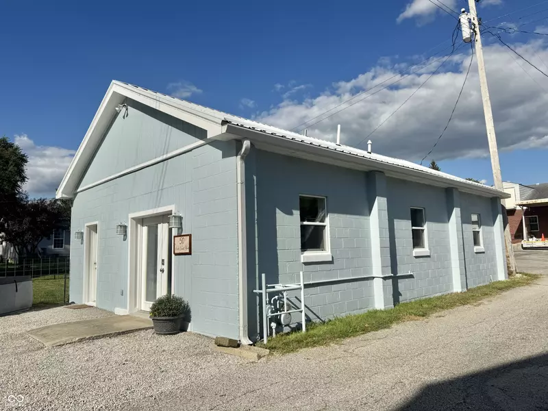 50 N Grant, Cloverdale, IN 46120