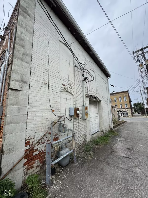 Greensburg, IN 47240,108 E Washington ST