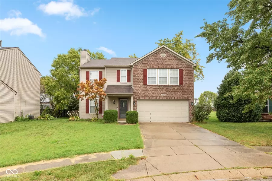 10270 Apple Blossom CIR, Fishers, IN 46038