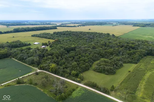 444 N Dry Run RD, Veedersburg, IN 47987