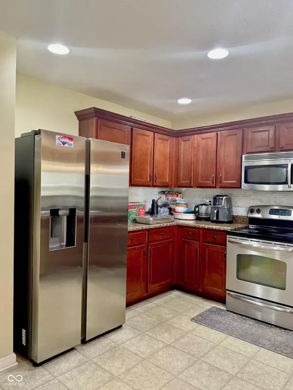 Indianapolis, IN 46234,5886 Brookstone DR