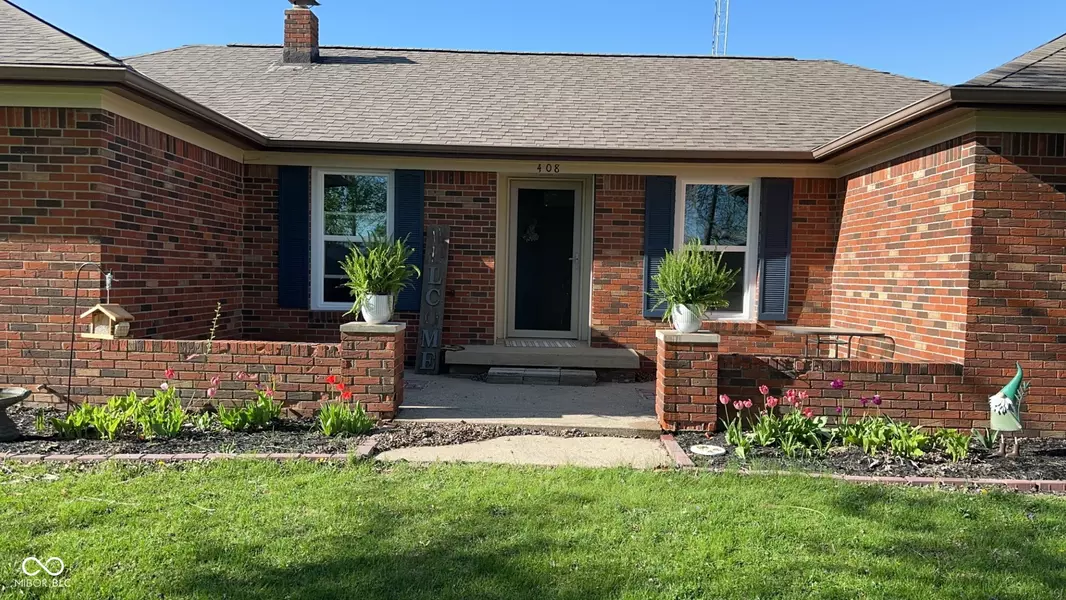 408 W 3rd ST, West Lebanon, IN 47991