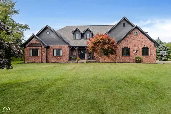 1910 1/2 W 211 ST, Westfield, IN 46074