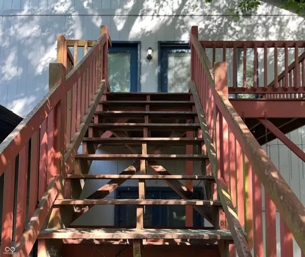 Indianapolis, IN 46228,945 Unit B Fox Hill DR