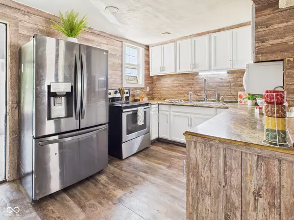 Alexandria, IN 46001,1310 W 1st ST