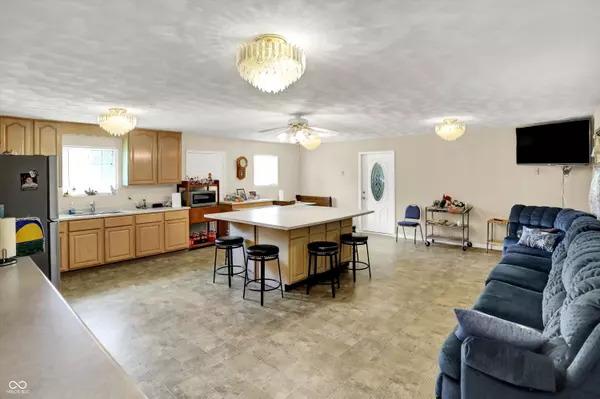 Alexandria, IN 46001,425 E Jackson ST