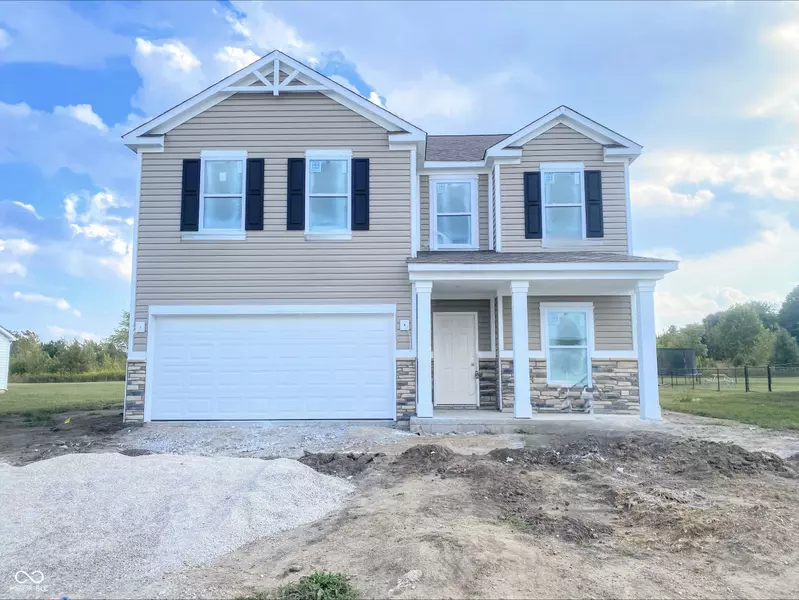 6827 Bluebird LN, Seymour, IN 47274
